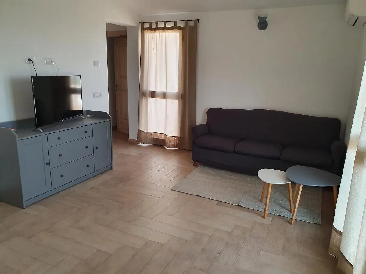 Apartament La Casa Di Su Luogosanto Włochy